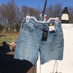 New Lee Blue Jean shorts with stretch  size 8